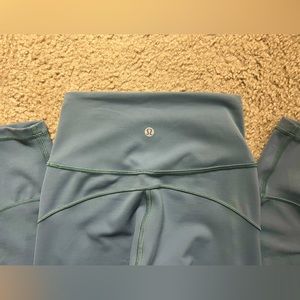 Lululemon Wunder Train 28” size 2 medium forest